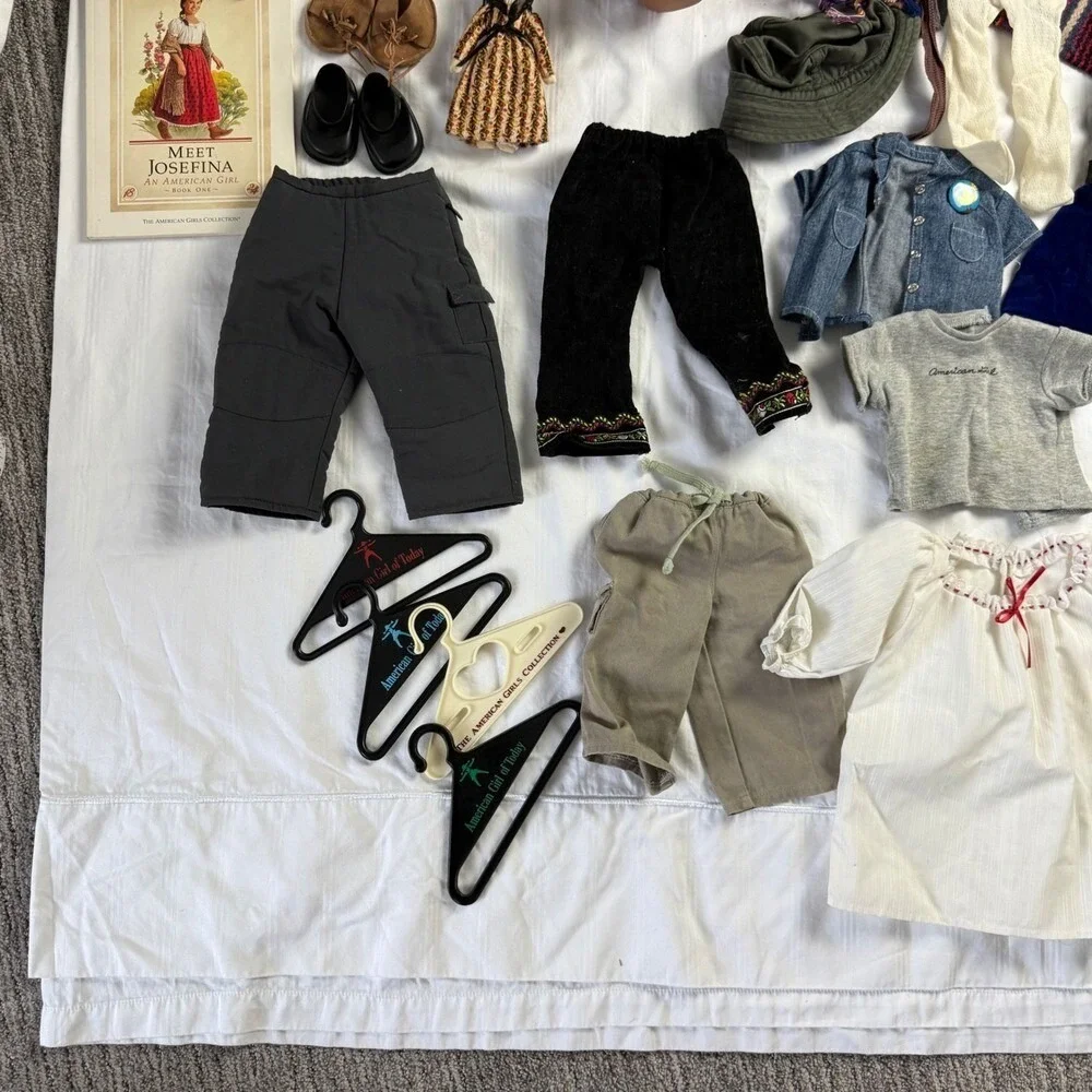 Josefina Vintage American Girl Doll HUGE Bundle Lot of Outfits‎ Accessories